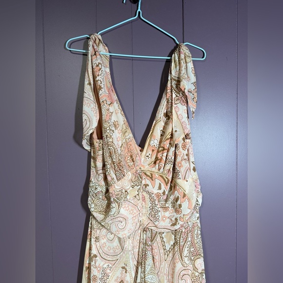 Bandolino Fairycore Paisley Floral Maxi Dress Size Medium - Picture 4 of 9